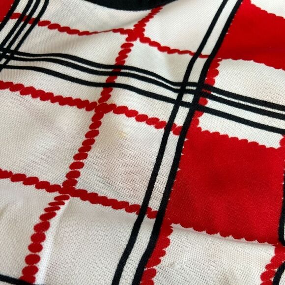 Vintage 1960s Mod Red Black Geometric Print Side Button Accent Shift Dress - Picture 15 of 15